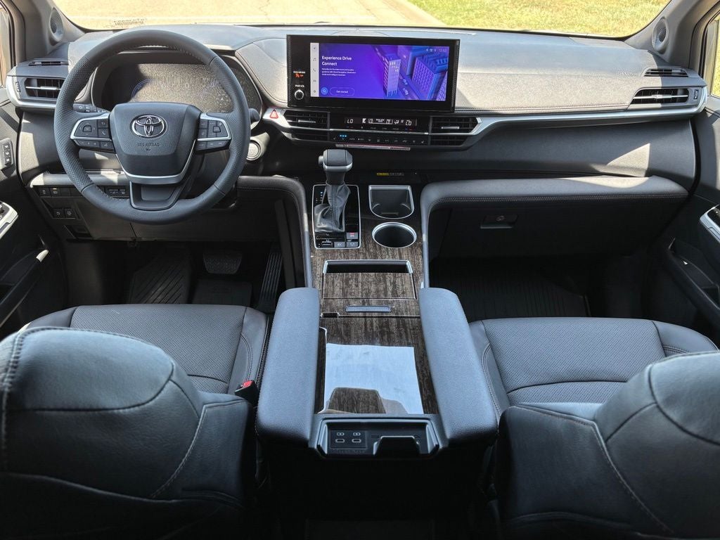 2026 Toyota Sienna Limited 7 Passenger