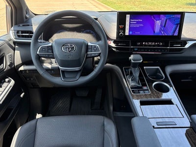 2026 Toyota Sienna Limited 7 Passenger