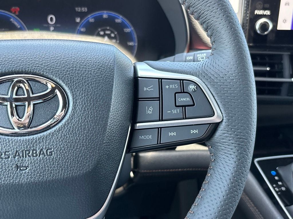 2026 Toyota Sienna Limited 7 Passenger