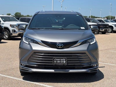 2026 Toyota Sienna Limited 7 Passenger