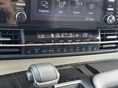 2023 Toyota Sienna Limited 7 Passenger
