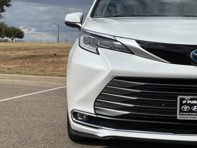 2023 Toyota Sienna Limited 7-Passenger