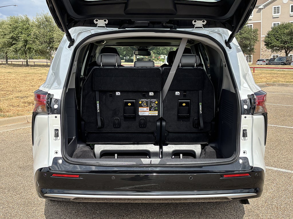 2023 Toyota Sienna Limited 7-Passenger