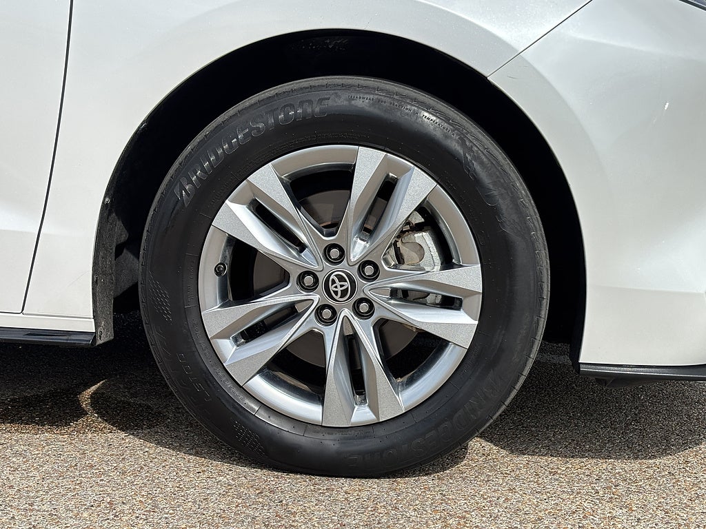 2023 Toyota Sienna Limited 7-Passenger