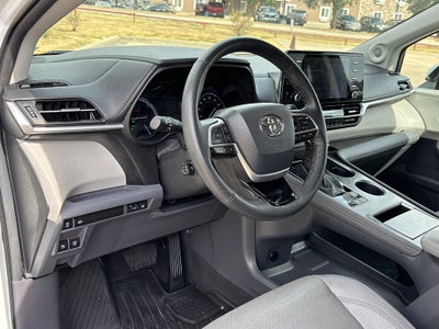 2023 Toyota Sienna Limited 7-Passenger