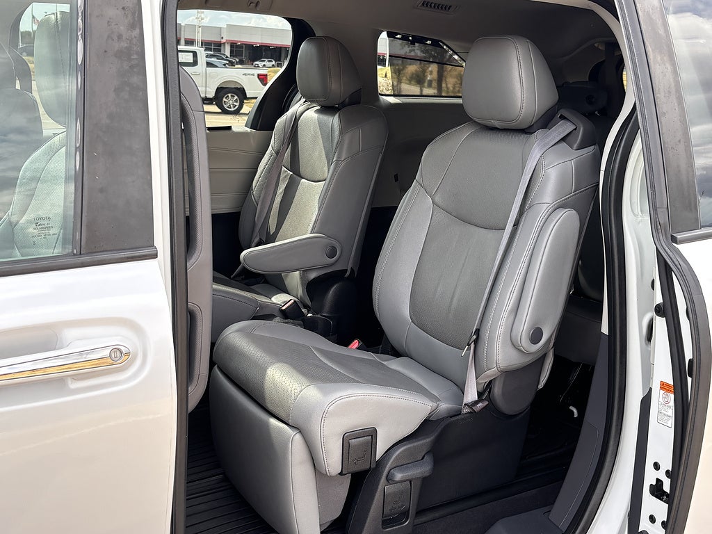 2023 Toyota Sienna Limited 7-Passenger