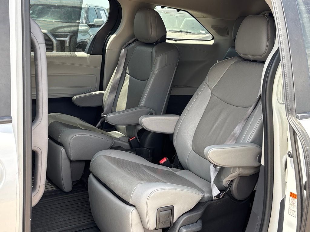2023 Toyota Sienna Limited 7 Passenger