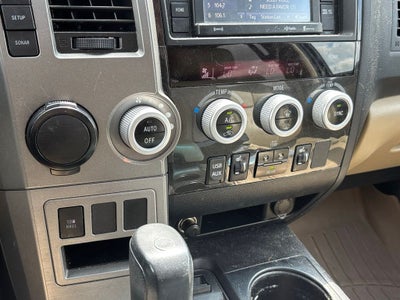 2016 Toyota Sequoia SR5 5.7L