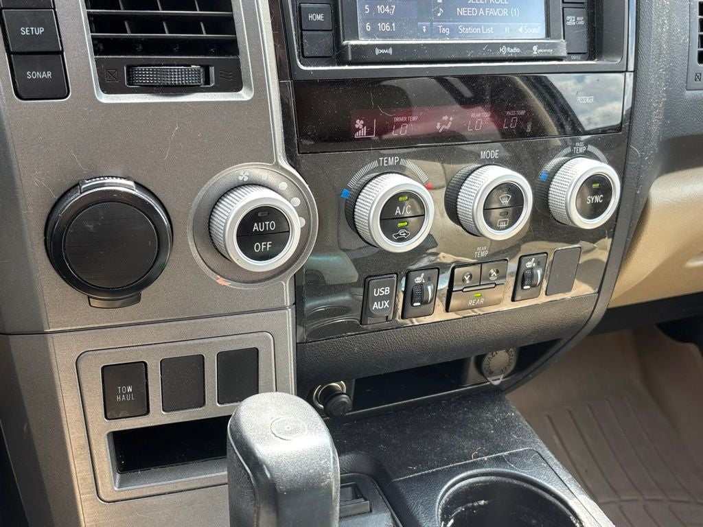 2016 Toyota Sequoia SR5 5.7L