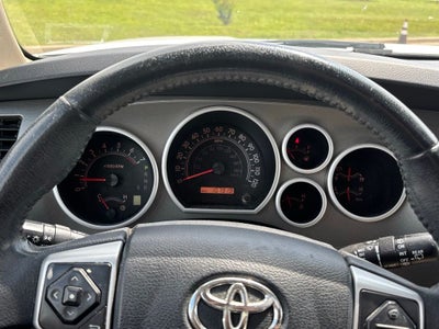 2016 Toyota Sequoia SR5 5.7L