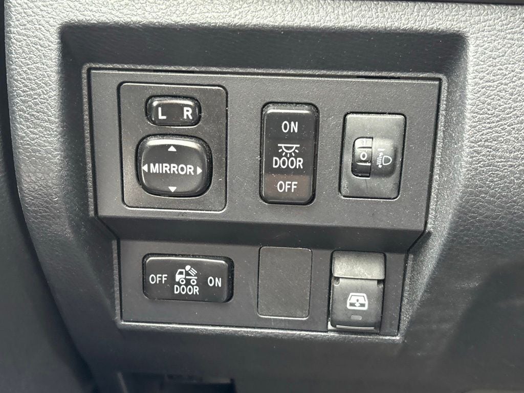 2016 Toyota Tundra SR5