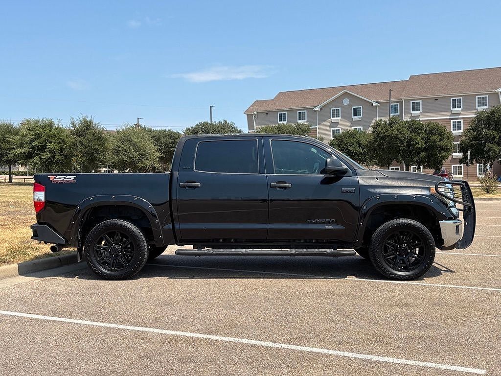 2019 Toyota Tundra 2WD SR5