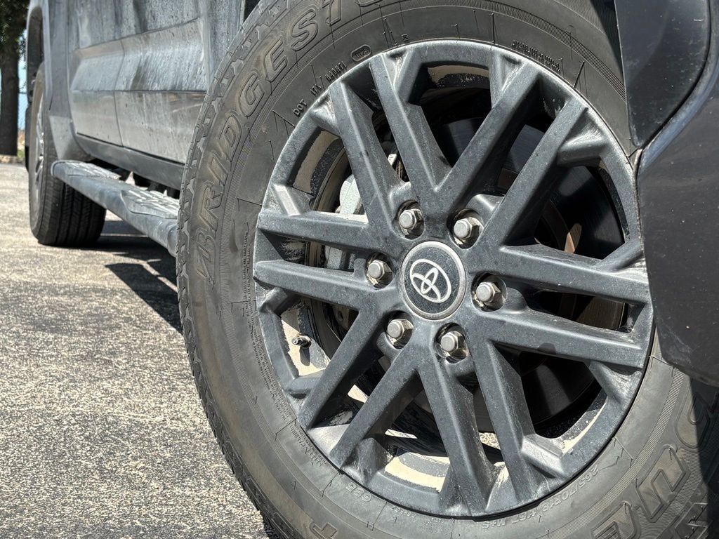 2025 Toyota Tundra SR5