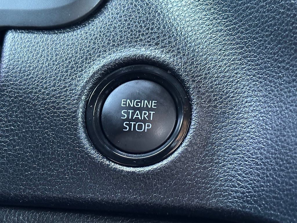 2025 Toyota Tundra 2WD SR5