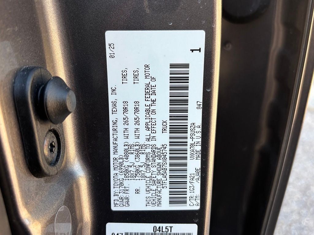 2025 Toyota Tundra 2WD SR5