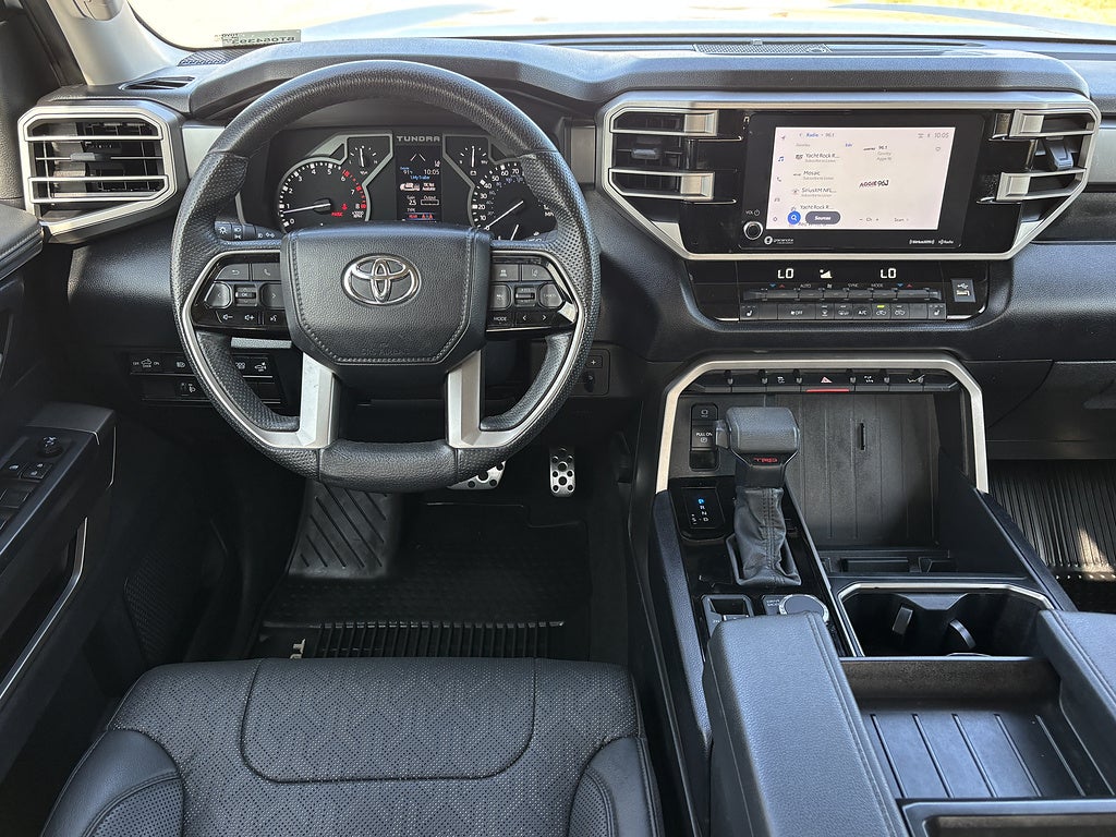 2022 Toyota Tundra 4WD SR5