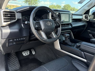 2022 Toyota Tundra 4WD SR5