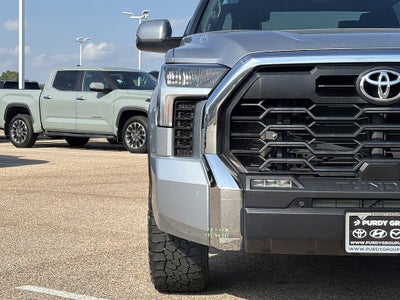2022 Toyota Tundra 4WD SR5