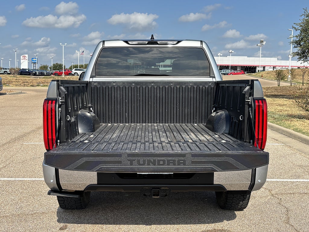 2022 Toyota Tundra 4WD SR5