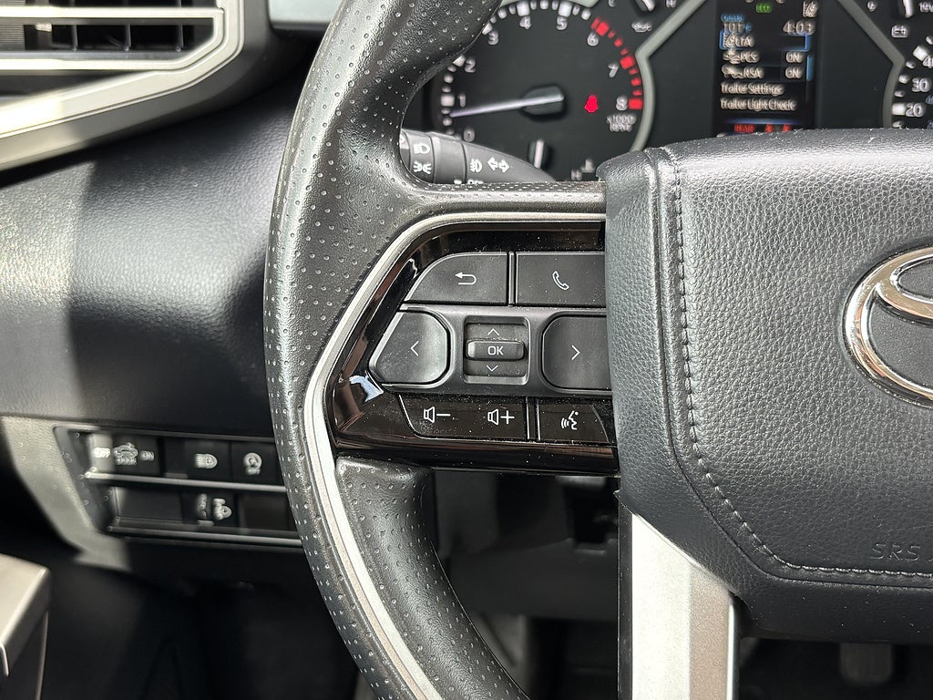 2022 Toyota Tundra 4WD SR5