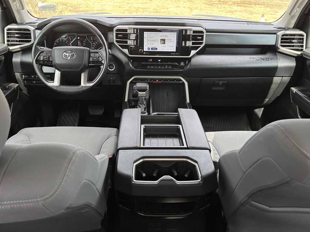 2022 Toyota Tundra 4WD SR5