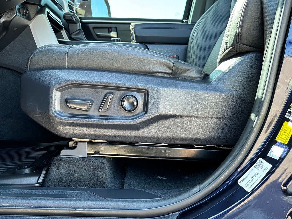 2025 Toyota Tundra 4WD SR5