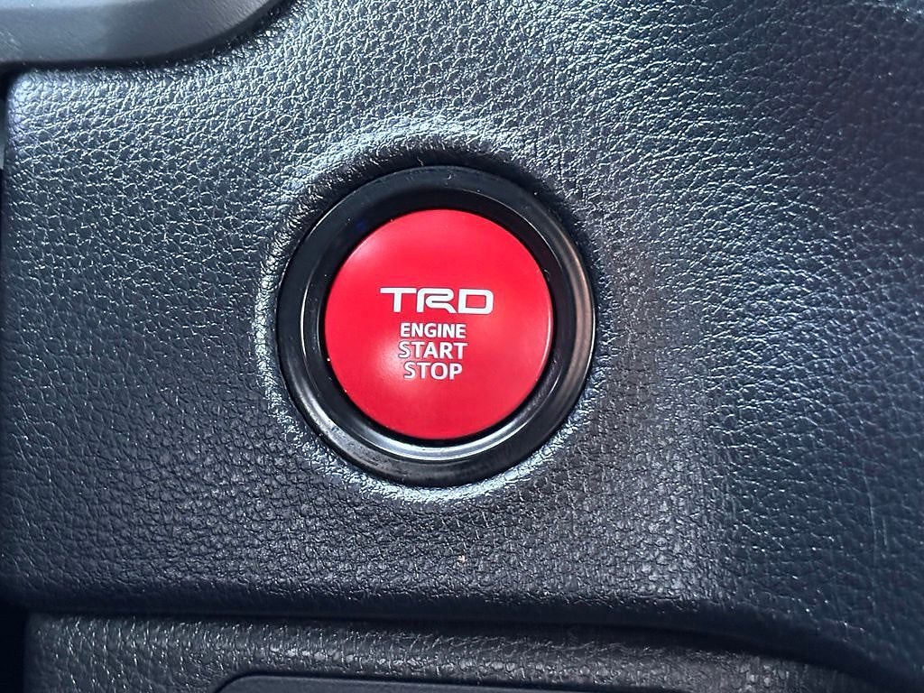 2025 Toyota Tundra 4WD SR5