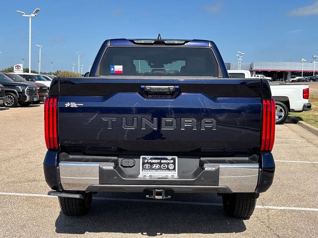 2025 Toyota Tundra 4WD SR5