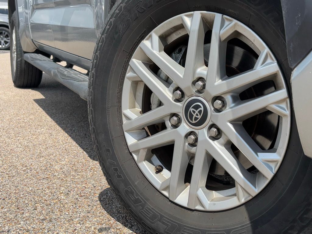 2022 Toyota Tundra SR5