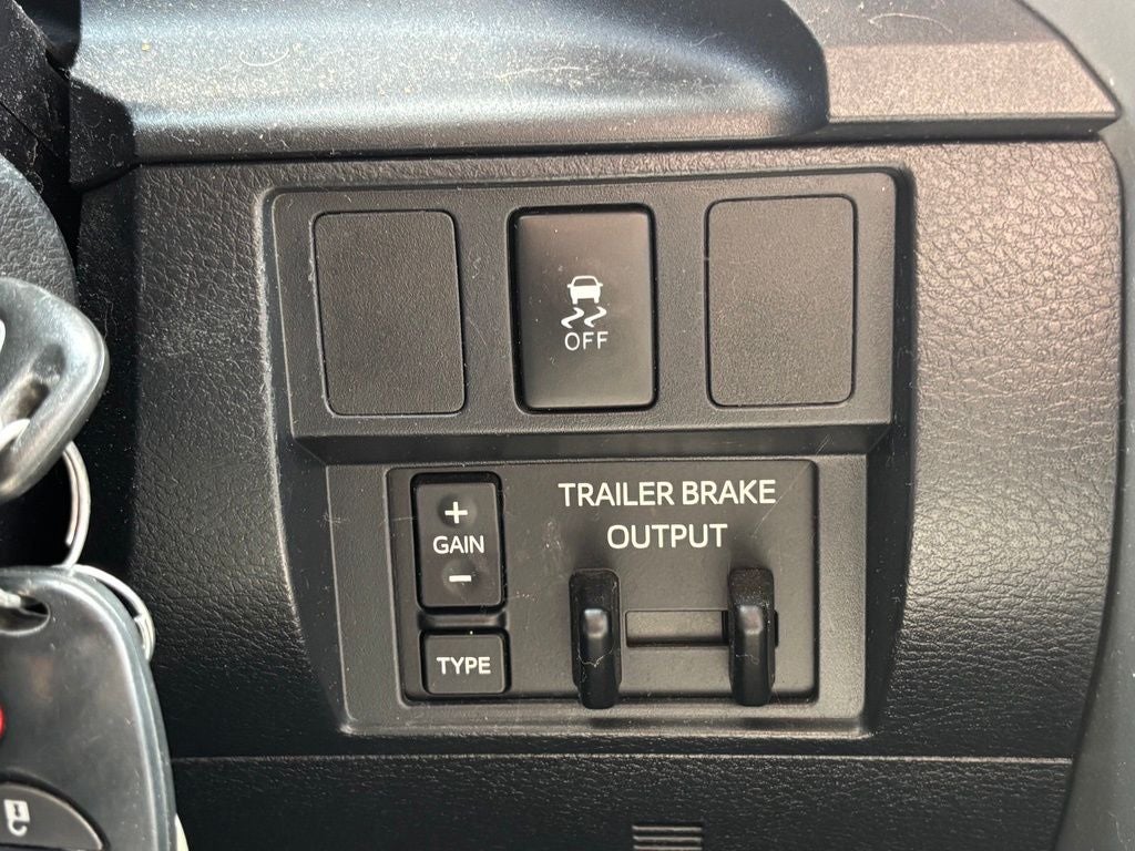2017 Toyota Tundra SR5