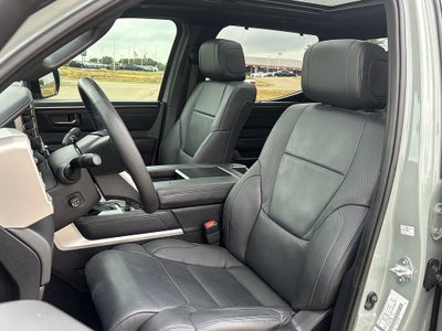 2026 Toyota Tundra 4WD Platinum HV