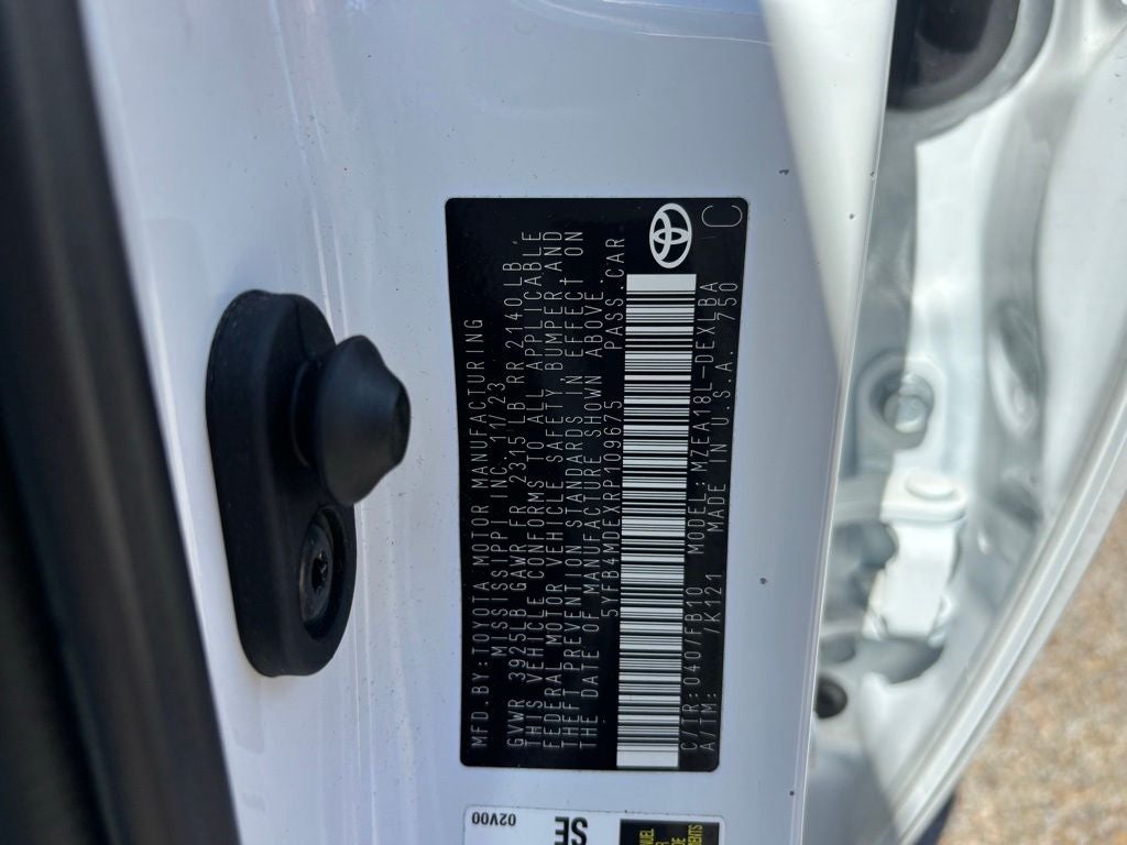 2024 Toyota Corolla LE