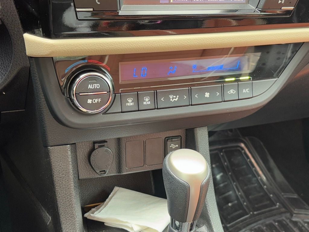 2015 Toyota Corolla LE