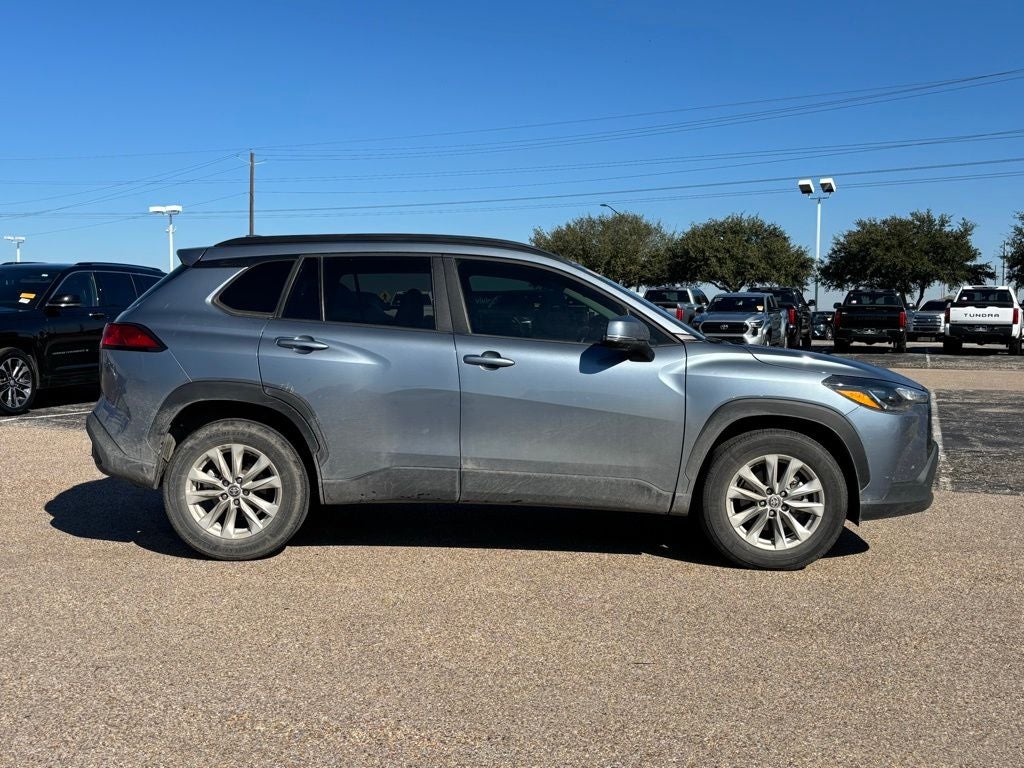 2023 Toyota Corolla Cross LE