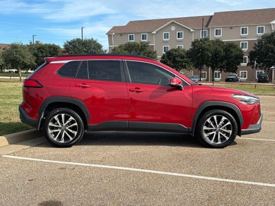 2022 Toyota Corolla Cross XLE
