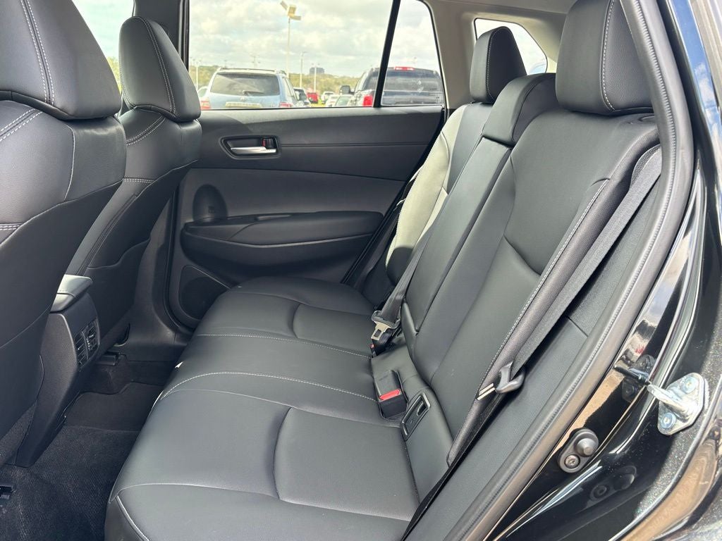 2025 Toyota Corolla Cross XLE