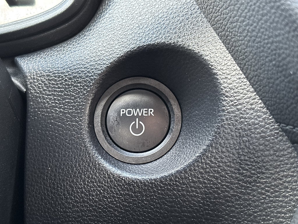 2026 Toyota Corolla Cross SE