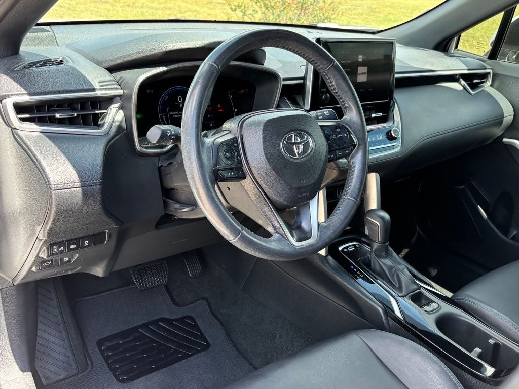 2023 Toyota Corolla Cross Hybrid XSE