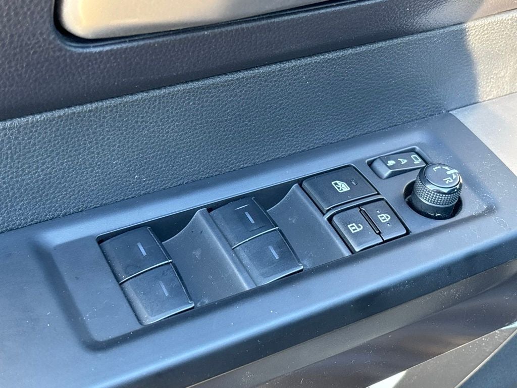 2025 Toyota Sequoia SR5