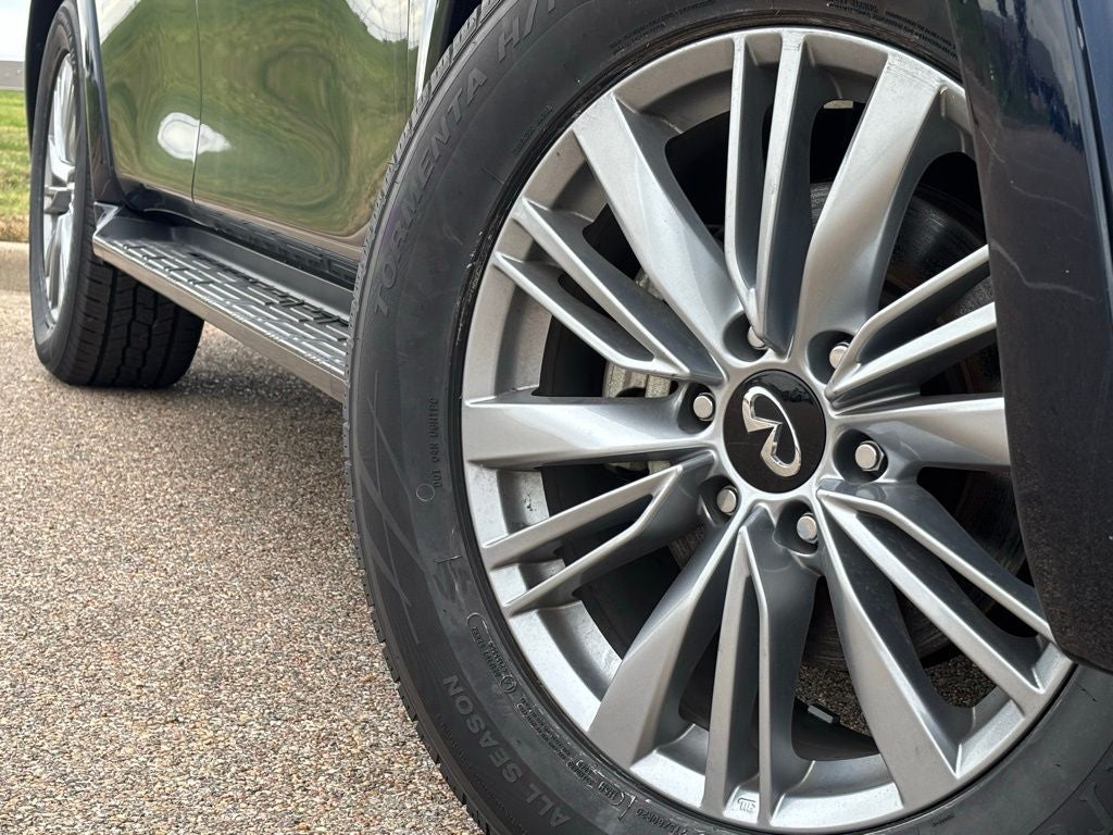 2024 INFINITI QX80 LUXE