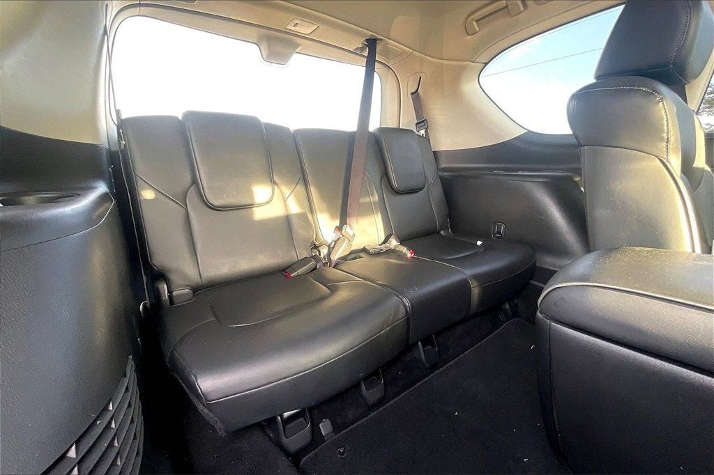 2024 INFINITI QX80 LUXE