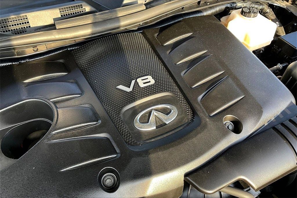 2024 INFINITI QX80 LUXE