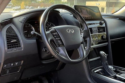 2024 INFINITI QX80 LUXE