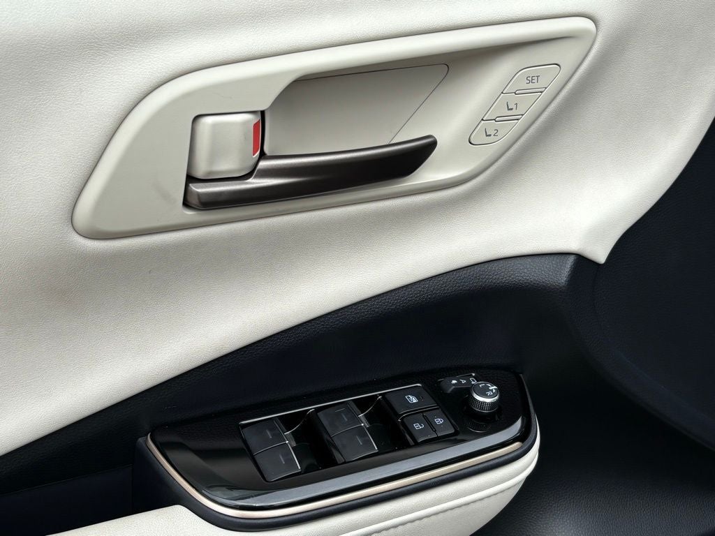 2025 Toyota Crown Limited