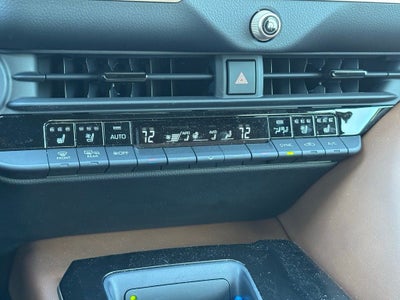 2025 Toyota Crown Signia Limited