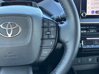 2025 Toyota Prius Plug-In Hybrid SE