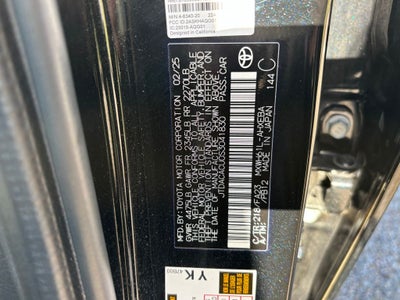 2025 Toyota Prius Plug-In Hybrid SE