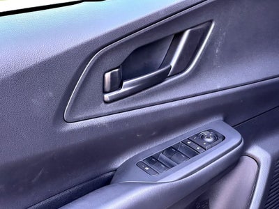 2025 Toyota Prius Plug-In Hybrid SE