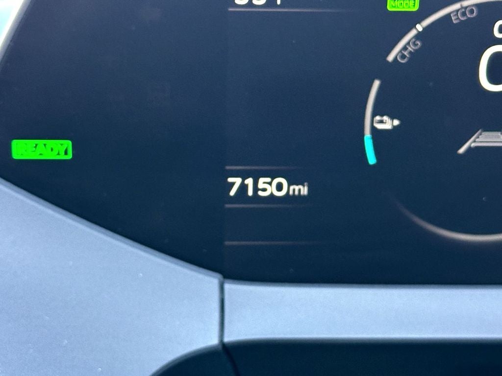 2025 Toyota Prius Plug-In Hybrid SE