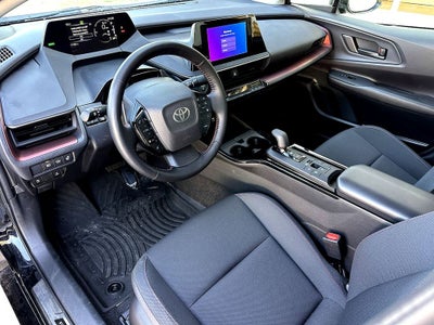 2025 Toyota Prius Plug-In Hybrid SE